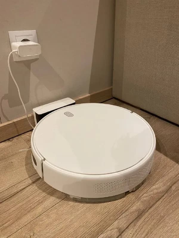 Xiaomi Mi Robot Vacuum Mop Essential — Тбилиси — 300 ₾