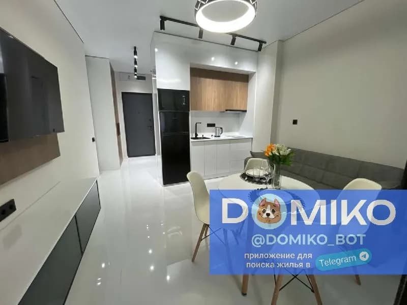 13 этаж, 37 кв/м — Батуми — 600 $