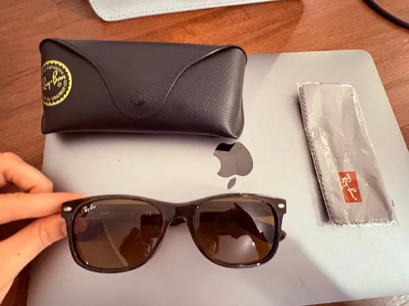 Ray-Ban RB2132 New Wayfarer [телефон] — Батуми — 200 ₾