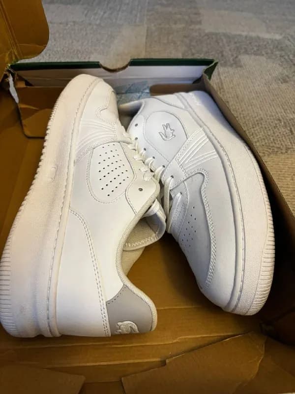 lacoste. — Батуми — 44 ₾