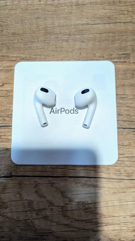 Airpods 3rd generation lighting без magsafe, практически новые, носились только 1 месяц. Полный комп — Тбилиси — 450 ₾