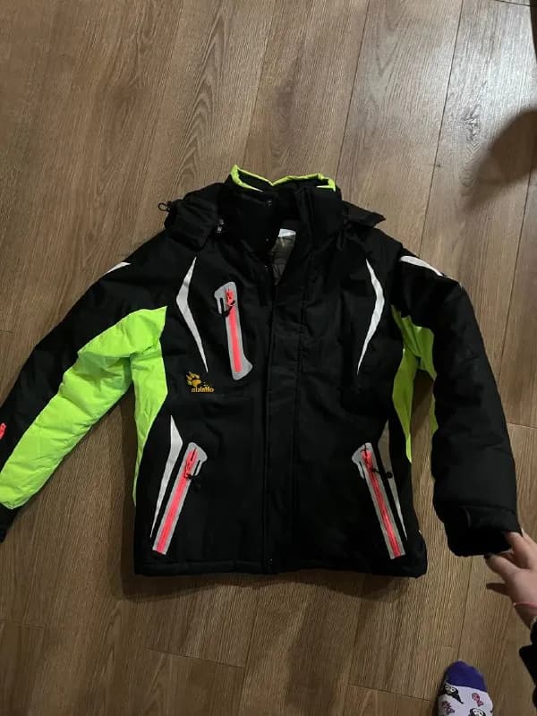 Jack Wolfskin, состояние отличное, размер M, 70 gel, торг возможен — Тбилиси — 70 ₾