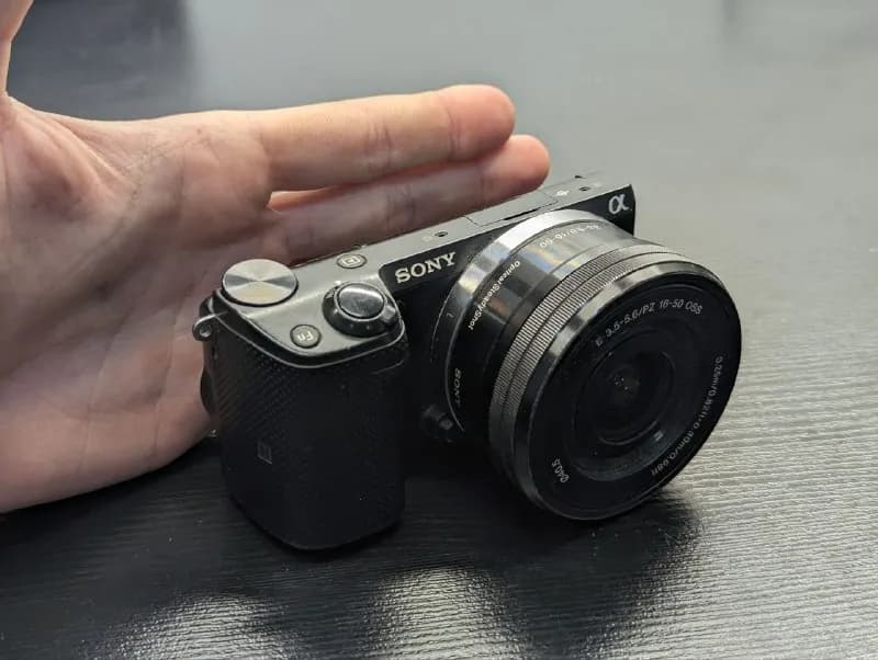 Sony NEX-5T — Тбилиси — 500 ₾
