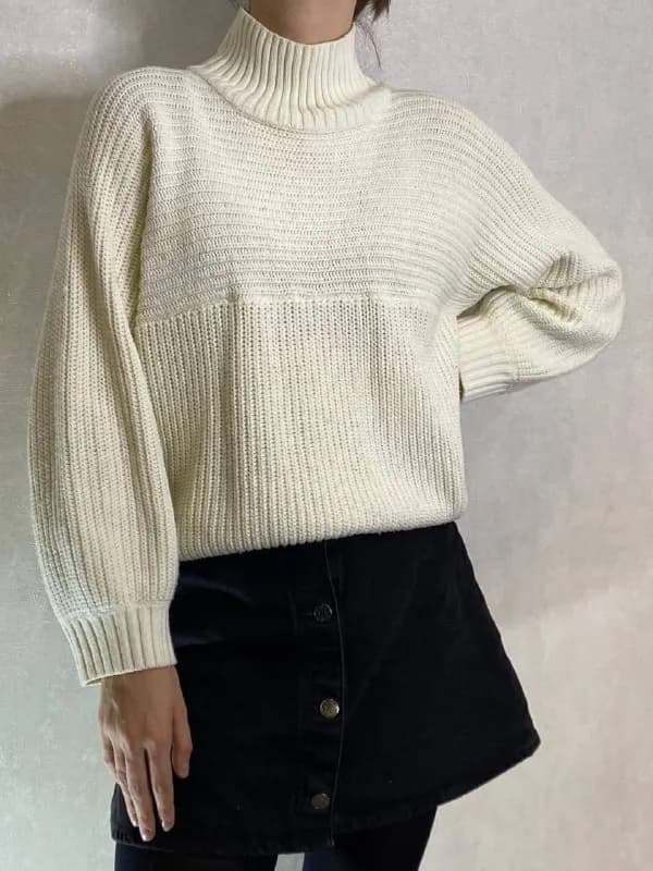 1. Свитер Monki — Тбилиси — 30 ₾