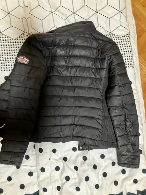 SuperDry. В отличном состоянии. Оригинал. Цена 45 лар. Метро Авлабар. — Тбилиси — 45 ₾