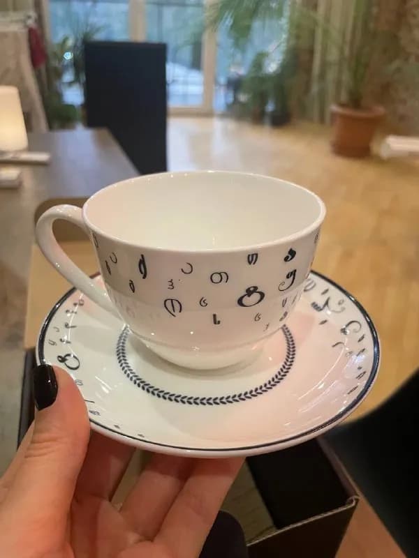 2 чашки + 2 блюдца — Тбилиси — 50 ₾