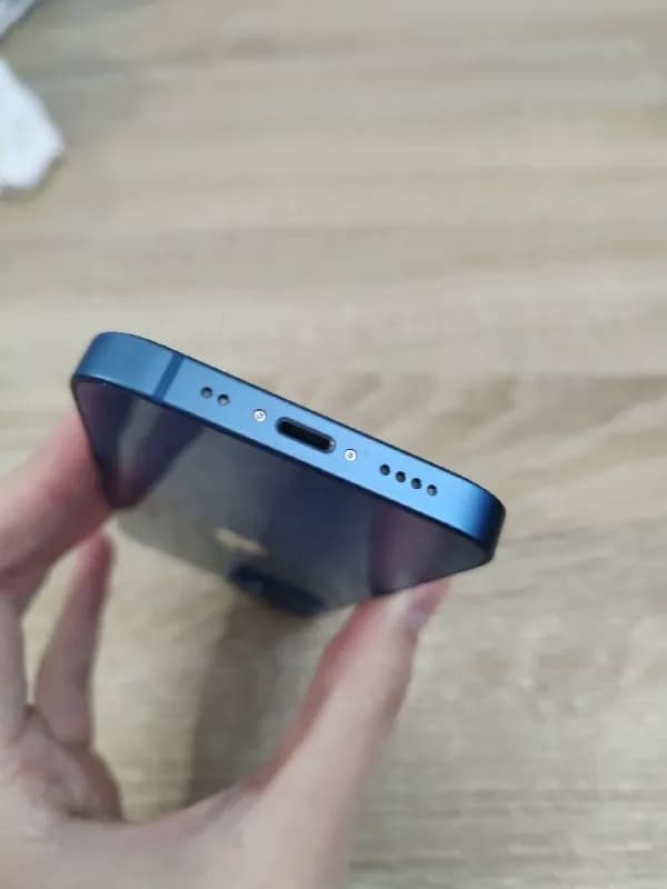 iPhone 13 mini 128 gb. Телефон в идеальном состоянии. Аккумулятор 100%. Телефон находится на гарант — Тбилиси — 1 400 ₾