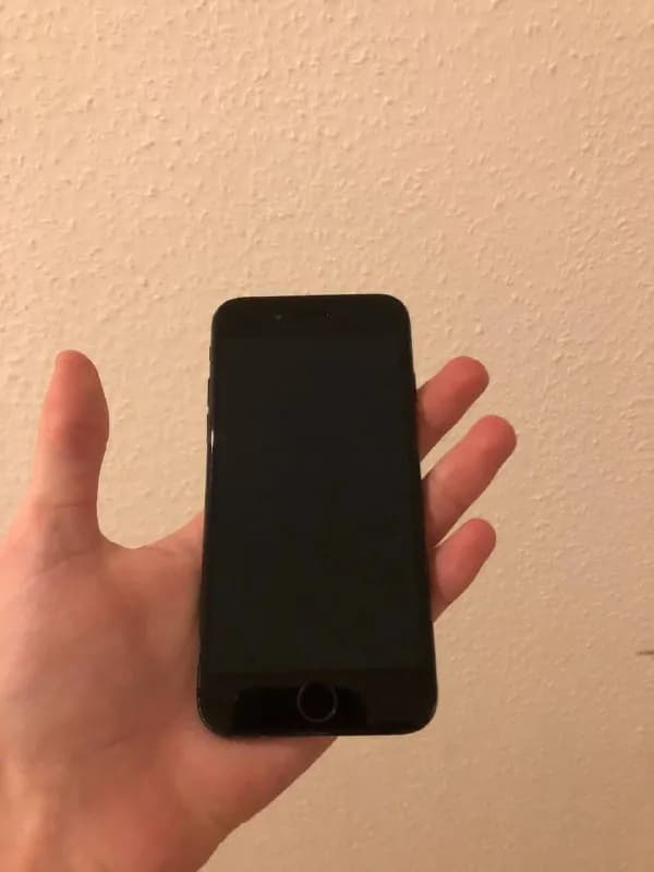 iPhone 7 128 gb — Тбилиси — 150 ₾