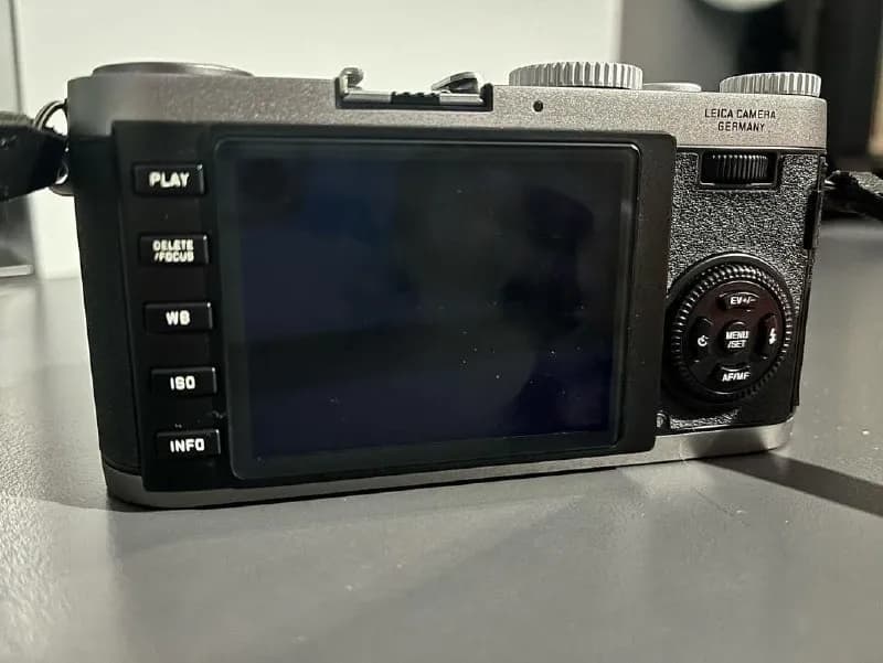 Leica x1 — Тбилиси — 1 700 ₾