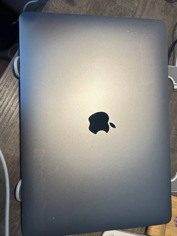 MacBook Pro 13» 2017 года — Тбилиси — 1 000 ₾