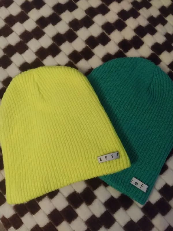 Neff. Новые. One size. 20 лари штука. 30 лари за обе. Район филармонии — Тбилиси — 20 ₾
