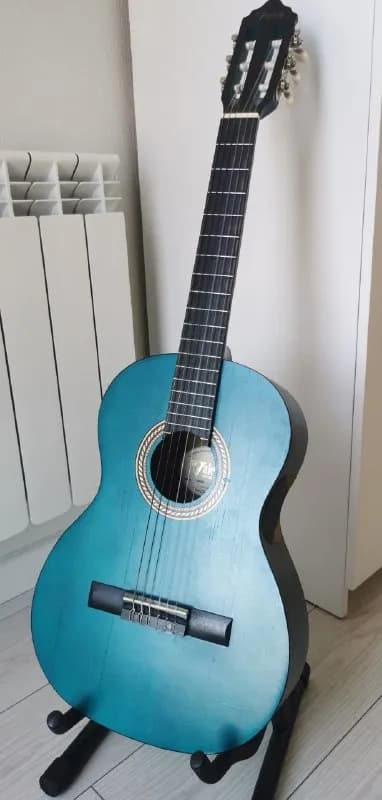 Valencia VC203TBU, размер ¾. Б/у — Батуми — 150 ₾