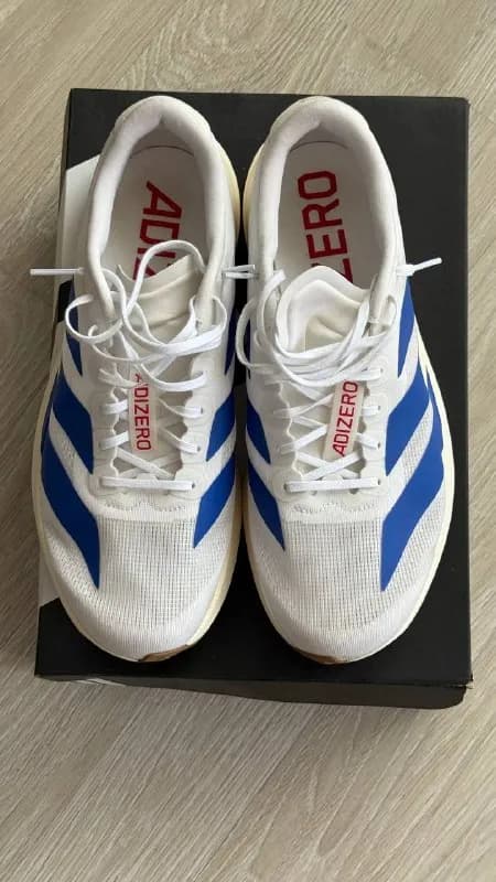 adidas EVO SL, 11,5 US men. Не подошел размер, в них отбегано чуть меньше, чем 30 км (бегал только п — Батуми — 80 ₾