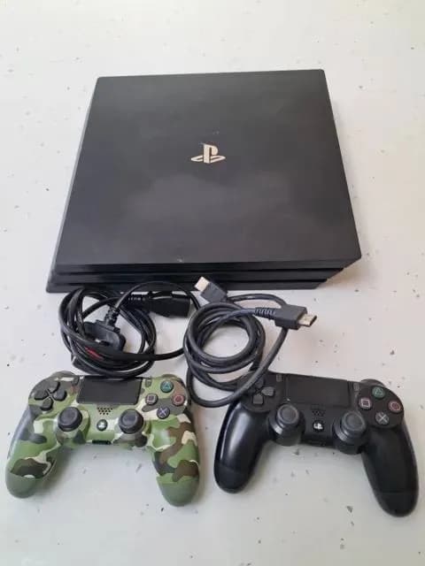 PS4 Pro 1Tb в идеальном состоянии. Полностью рабочий. Консоли чуть больше года. Играли не часто. В к — Тбилиси — 650 ₾