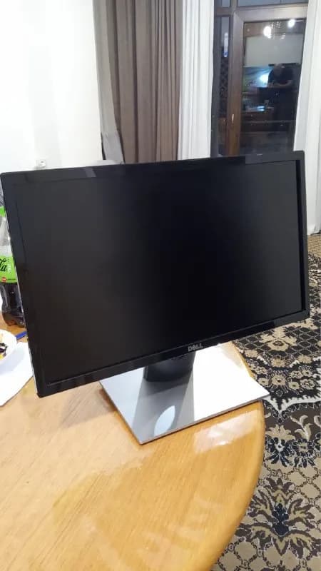 DELL 22'' — модель SE2216H / Full HD 1920×1080. — Тбилиси — 270 ₾