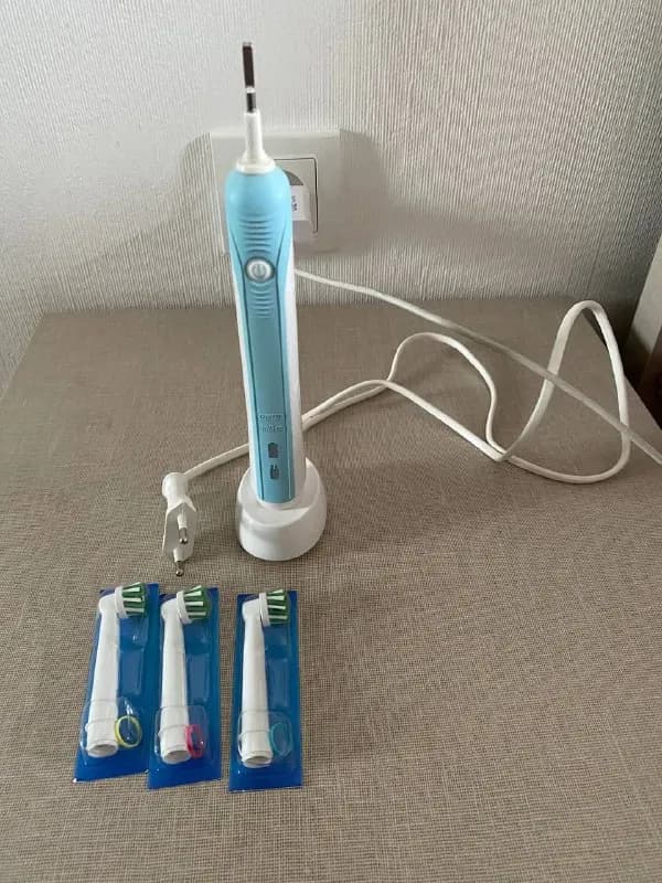 Oral b и 3 запасные насадки цена 85 лари. Варкетили — Тбилиси — 85 ₾