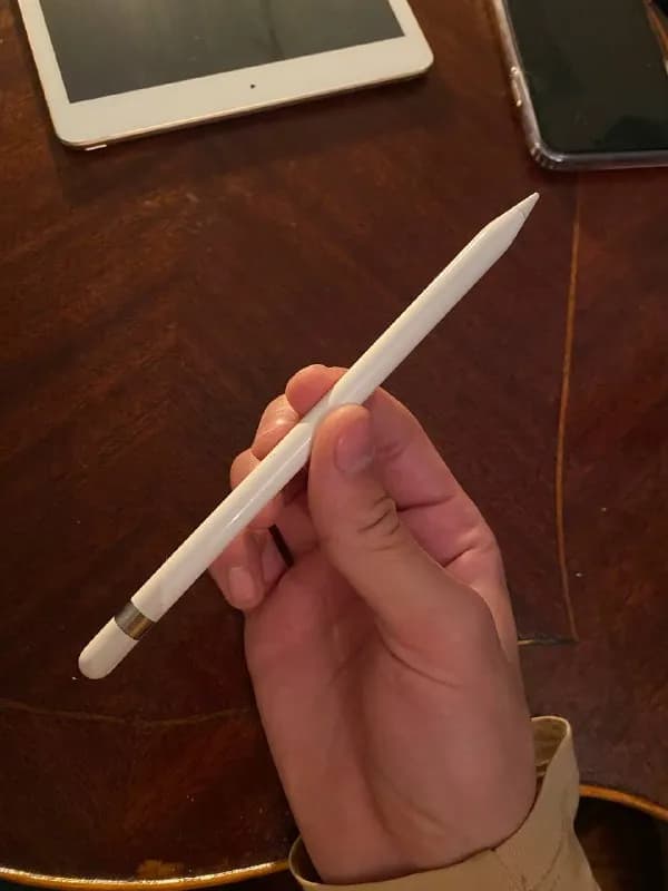 ipad 7th generation 32gb с apple pencil) — Тбилиси — 500 ₾
