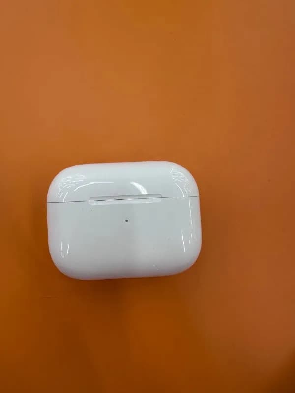 Apple AirPods Pro 2, в пользовании были пару недель, выглядят и работают как новые, не оригинал — Батуми — 130 ₾