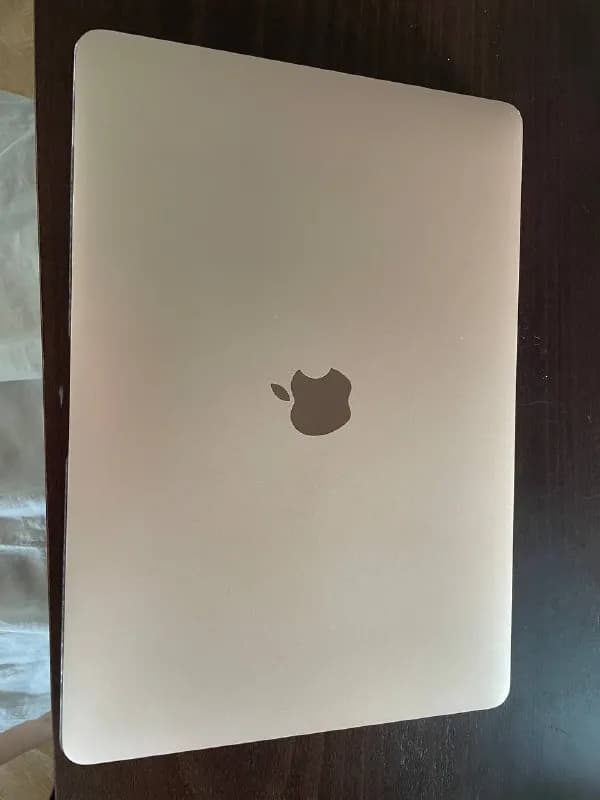 MacBook Air 2018 года. — Тбилиси — 400 ₾