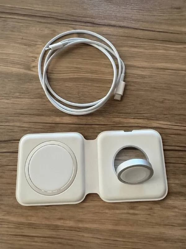 Apple MagSafe Duo. В комплекте кабель USB-C to Lightning. — Тбилиси — 250 ₾