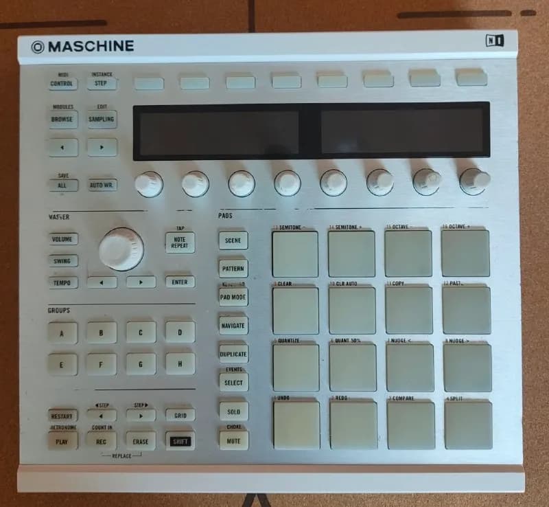 Maschine mk1, Native Instruments, 300 gel — Батуми — 300 ₾