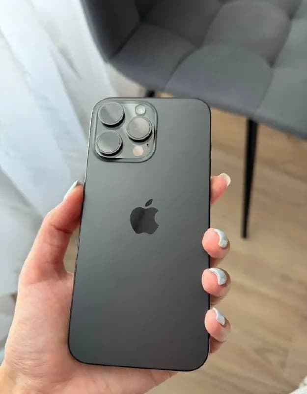 iPhone 15 Pro Max — Батуми — 1 650 ₾