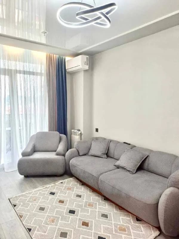Сдам на год квартиру на Шартава 27 — Батуми — 700 $