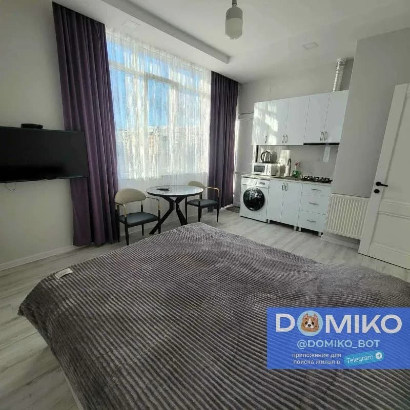 14 этаж, 40 кв/м — Батуми — 350 $