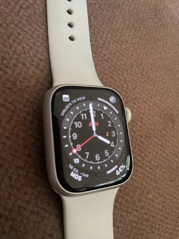 Apple Watch 8 серии — Тбилиси — 800 ₾