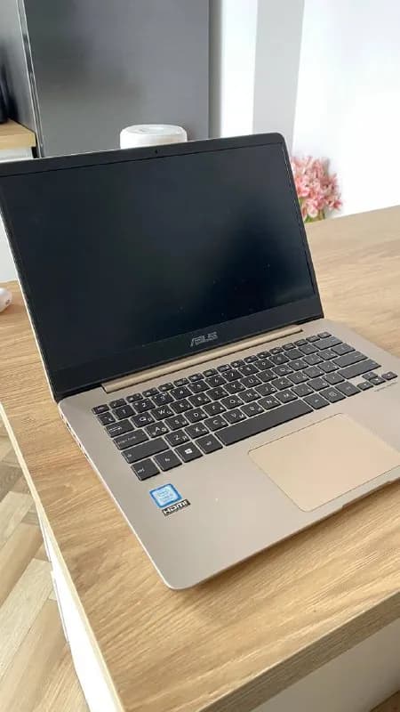 ASUS UX430U 237гб — Тбилиси