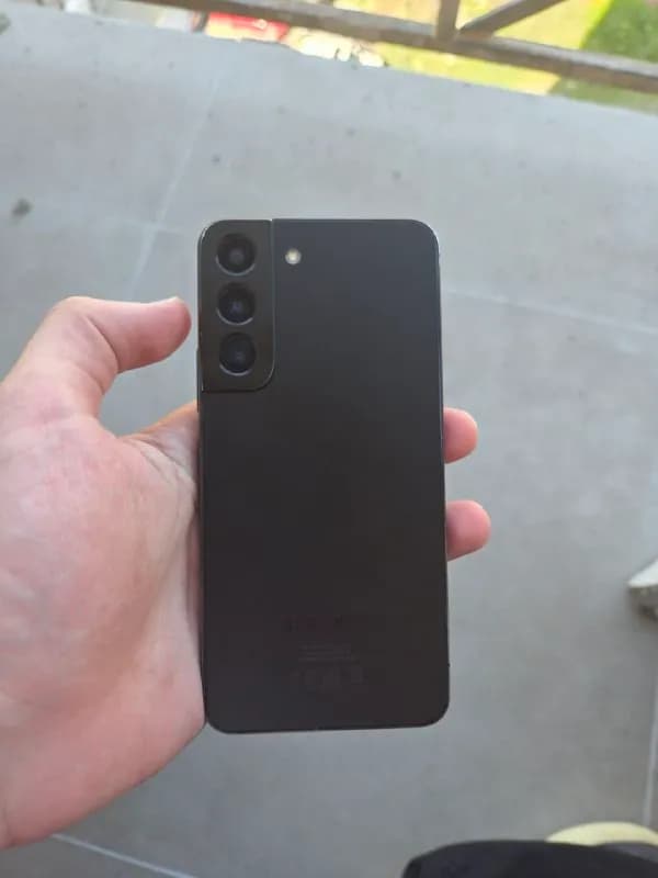 Samsung S22 (8/256 ГБ) — Батуми