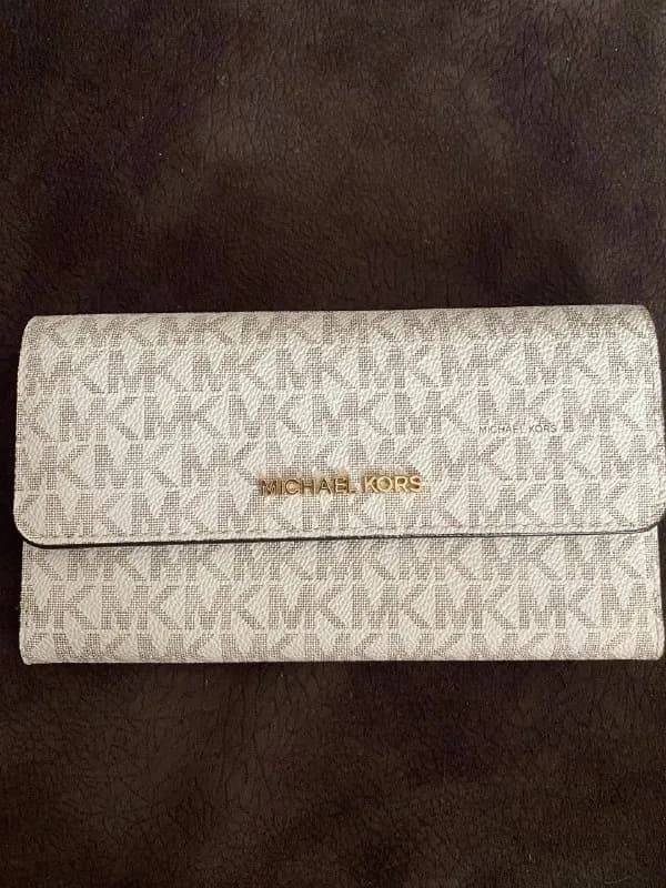 Кошелек Michael Kors новый — Тбилиси — 200 ₾