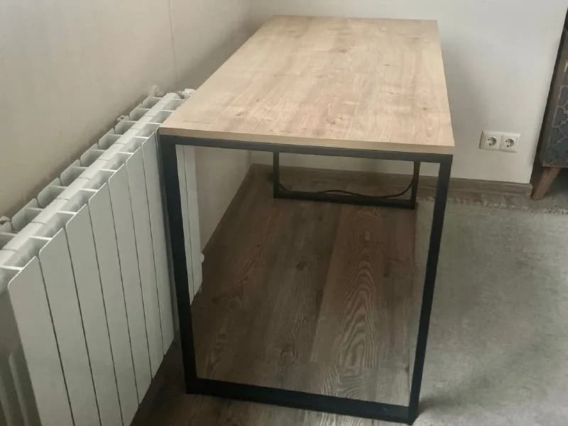 Стол 120×60×70 — Тбилиси — 150 ₾
