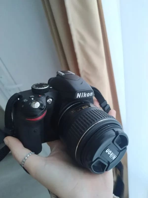 Nikon D3200 в идеальном состоянии. Чудо фотоаппарат. Продаю вместе со специальной сумкой, всеми нужн — Тбилиси — 350 ₾