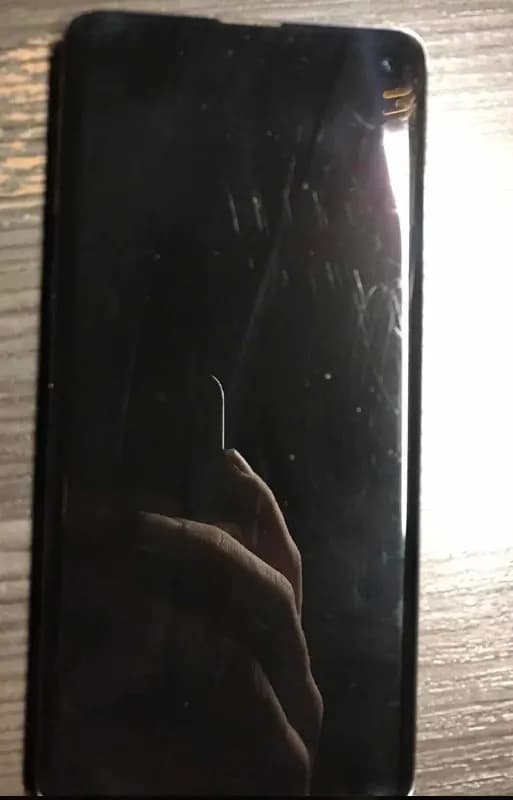 Samsung galaxy s10 8/128 snapdragon цена 500 лари — Тбилиси — 500 ₾