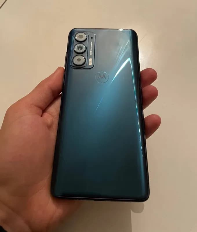 Motorola edge 2021 8/256 144inch ekran 108mp ultra pixel — Тбилиси — 470 ₾