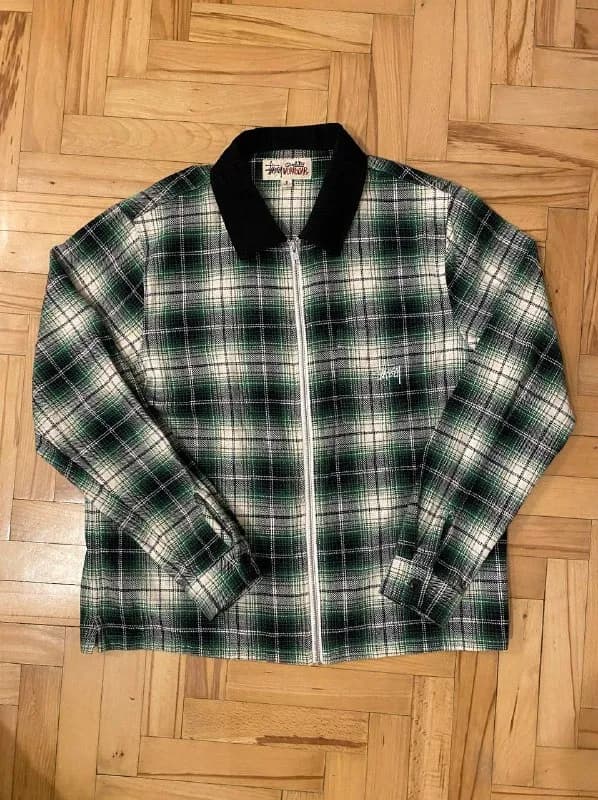 1. Рубашка на молнии stussy, S — 160л — Тбилиси