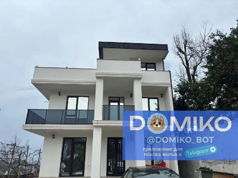 1+1, 95 кв/м — Батуми — 650 $