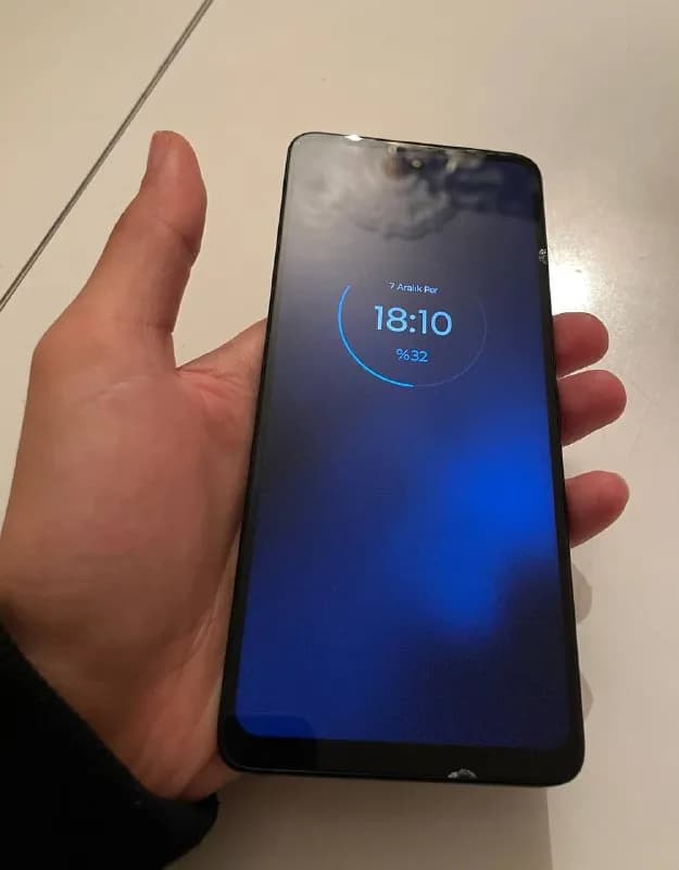 Motorola edge 2021 8/256 144inch 108mp ultra pixel — Тбилиси — 330 ₾