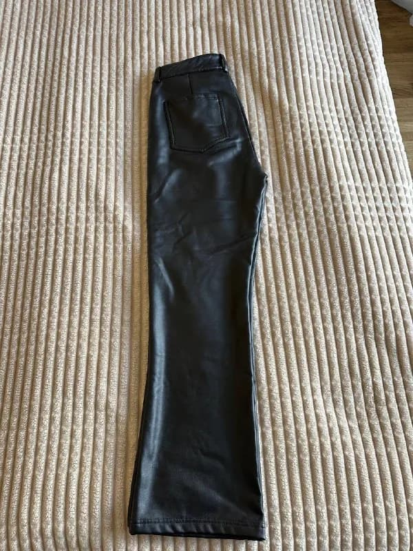 Calzedonia, размер S, в хорошем состоянии-25 лари. — Тбилиси — 25 ₾