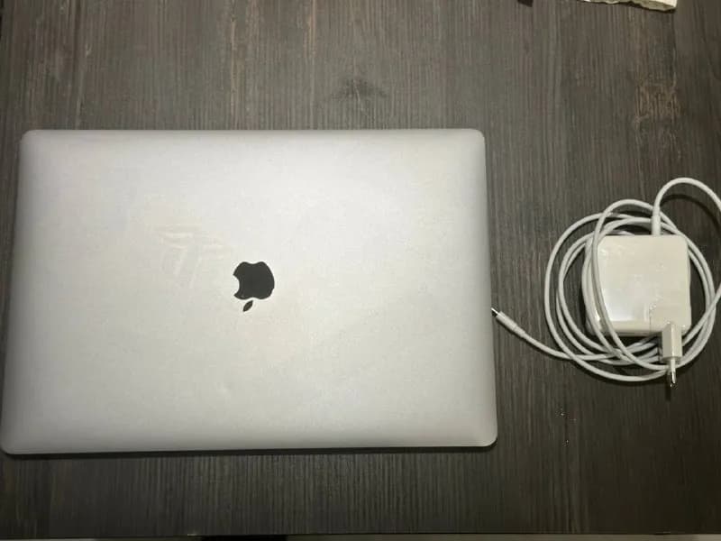 MacBook Pro 16 2019 года — Тбилиси — 1,000 $