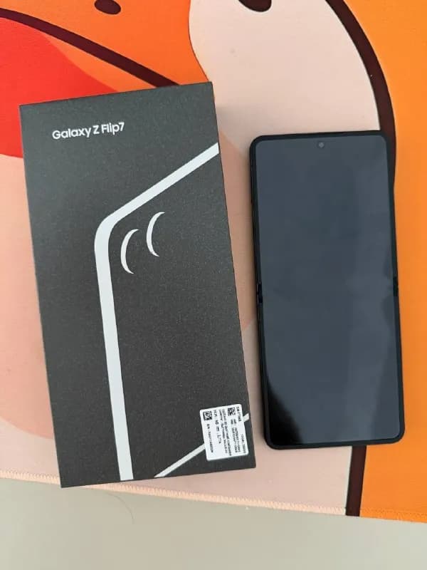 Samsung Galaxy Z Flip 7 — Батуми — 1 800 ₾
