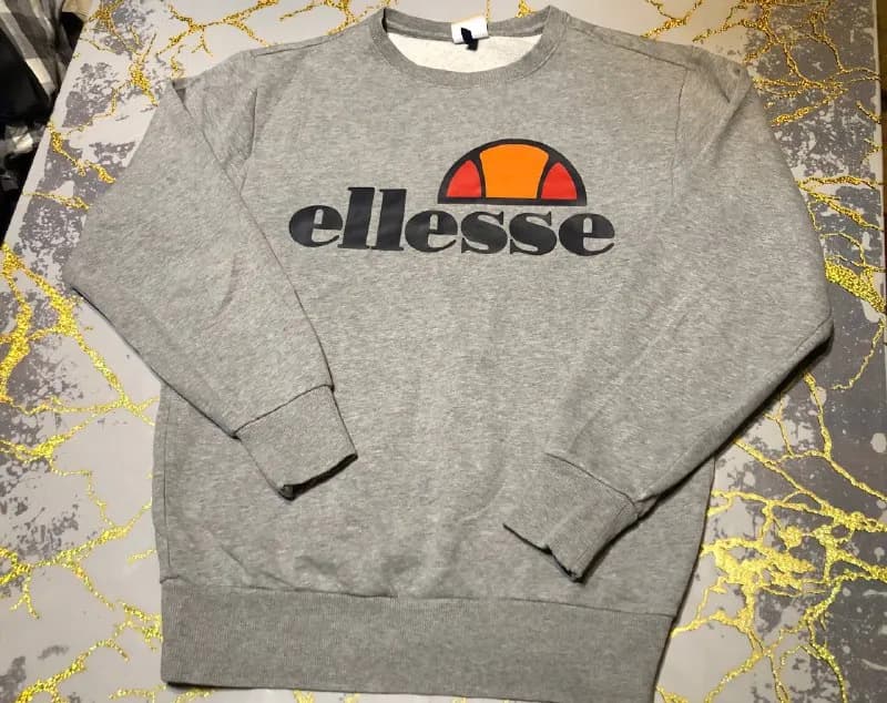 ellesse в идеальном состоянии s-m размера 35 лари — Тбилиси — 35 ₾
