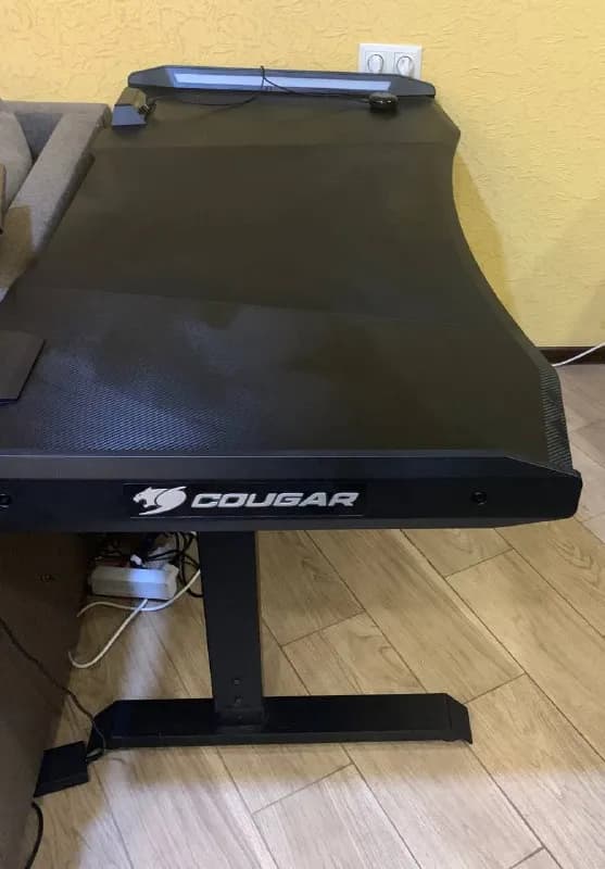 Рабочий стол Cougar 150 на 80 см — Тбилиси — 500 ₾