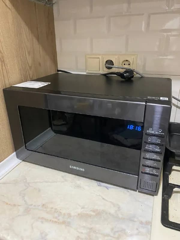 Samsung GEBBSUG, 150 лари. Коробки к сожалению нет. — Тбилиси — 150 ₾