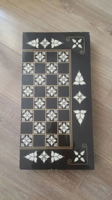 Нарды — Тбилиси — 100 ₾