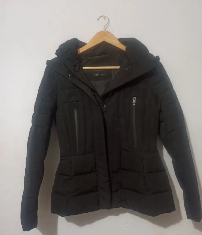 Zara, размер S, 30 лари. Джинсы Zara, размер 34, 20 л — Тбилиси — 30 ₾