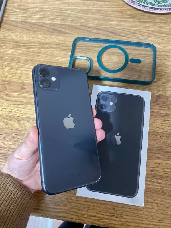 iPhone 11 128гб Black — Тбилиси — 900 ₾