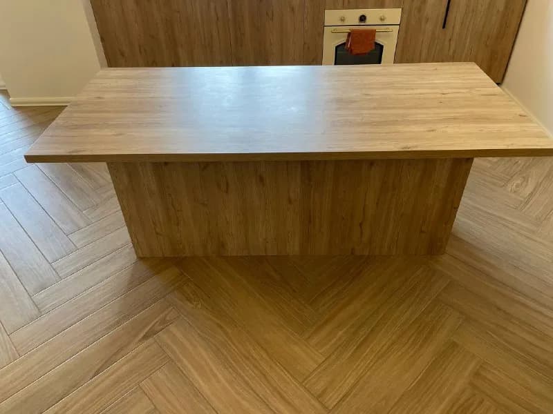 Стол 200×90×75 см, ламинация МДФ — Тбилиси — 600 ₾