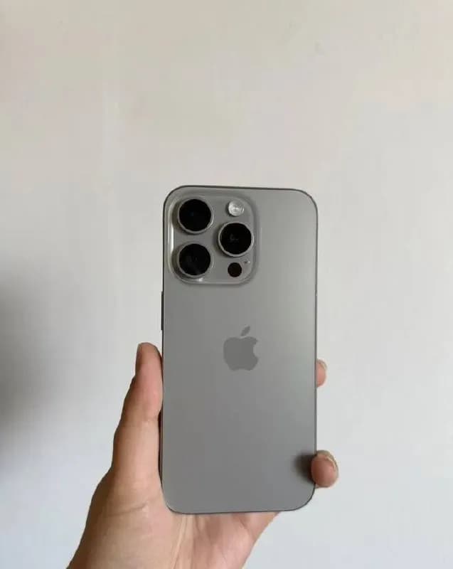 iPhone 15 Pro (256 gb) — Батуми — 1 550 ₾